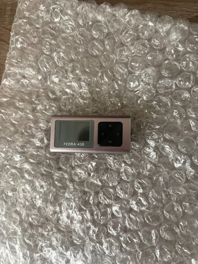 Reproductor MP4 FEDRA 4GB Rosa/Plata