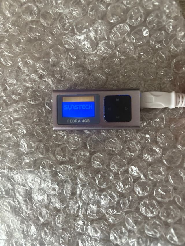 Reproductor MP4 FEDRA 4GB Rosa/Plata