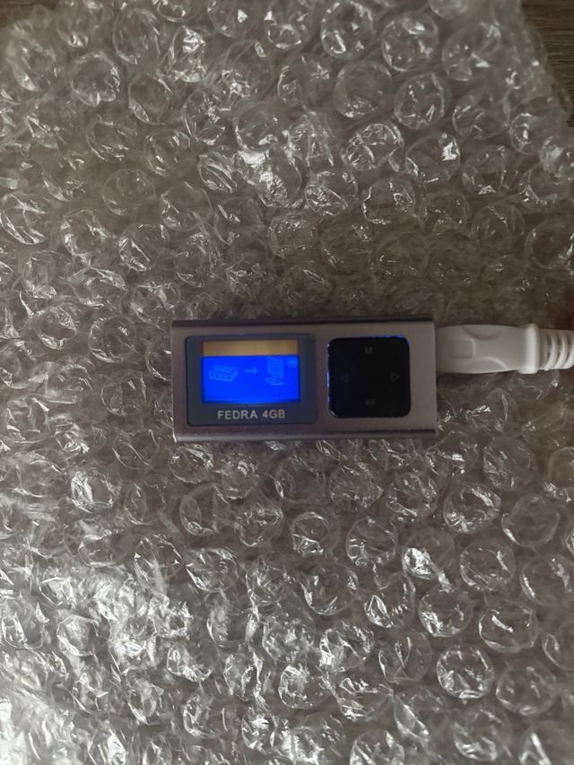 Reproductor MP4 FEDRA 4GB Rosa/Plata
