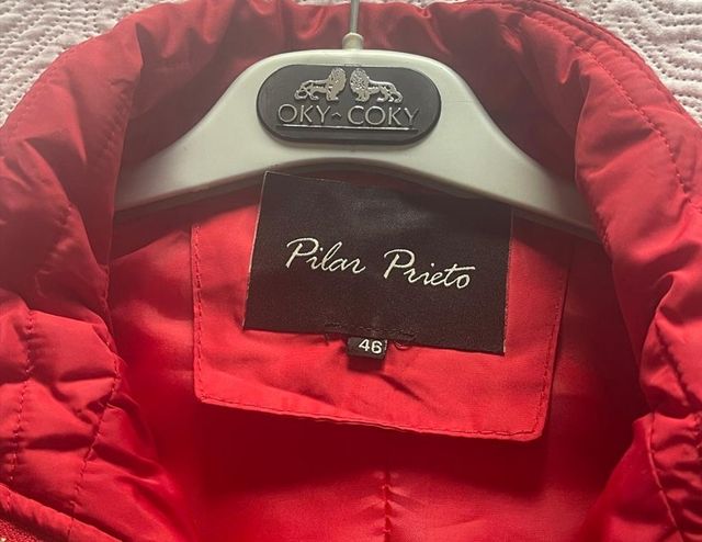 Chaleco de mujer. Rojo de Pilar Prieto. Talla 46