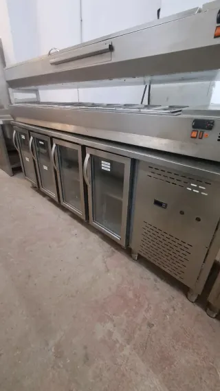 Nevera bajomostrador