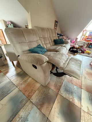 Sofá reclinable 3 plazas beige
