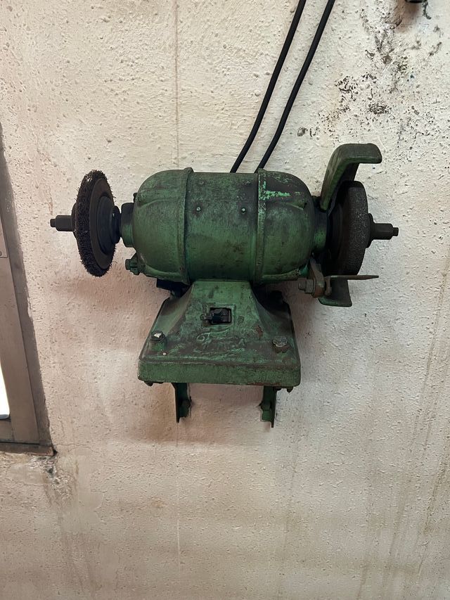 Mola fija / Esmeril fijo