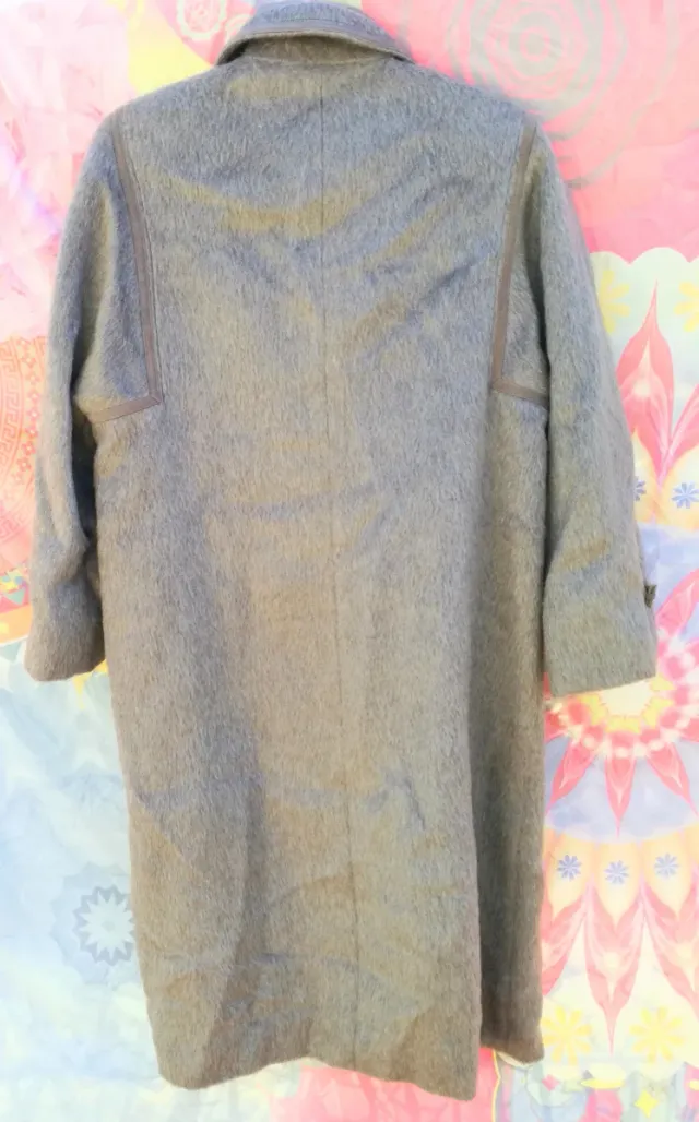 ABRIGO DE CABELLO NOBLE DE LLAMA BEIGE CLARO