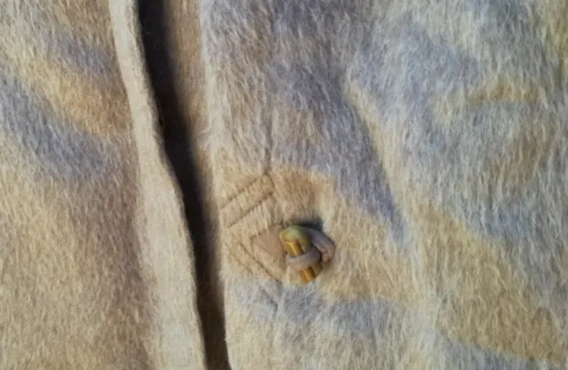 ABRIGO DE CABELLO NOBLE DE LLAMA BEIGE CLARO