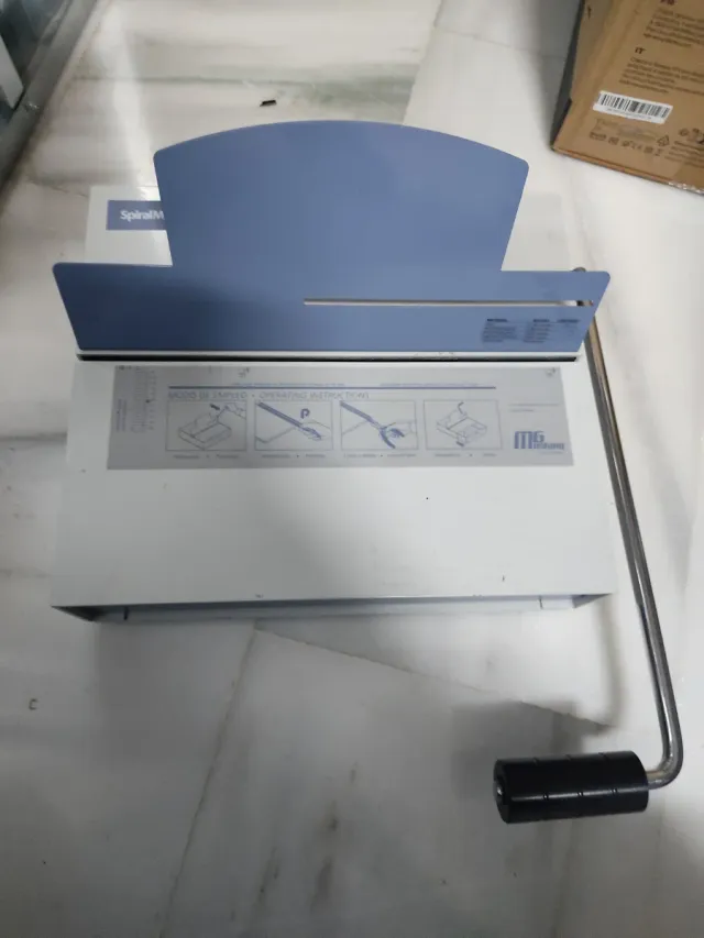 Encuadernadora Spiral Mustang 51