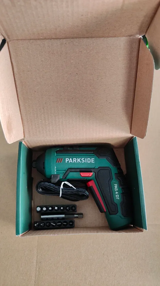 Atornillador Parkside 4V Recargable