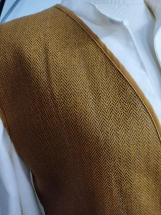 Chaleco medieval mostaza polipiel