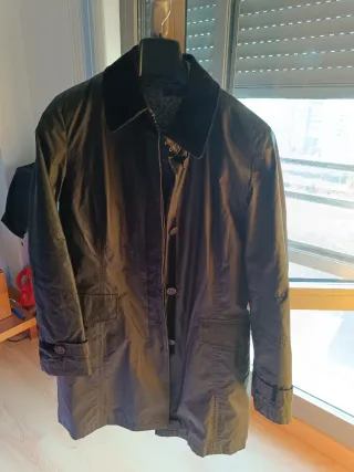 Gabardina mujer negra y gris