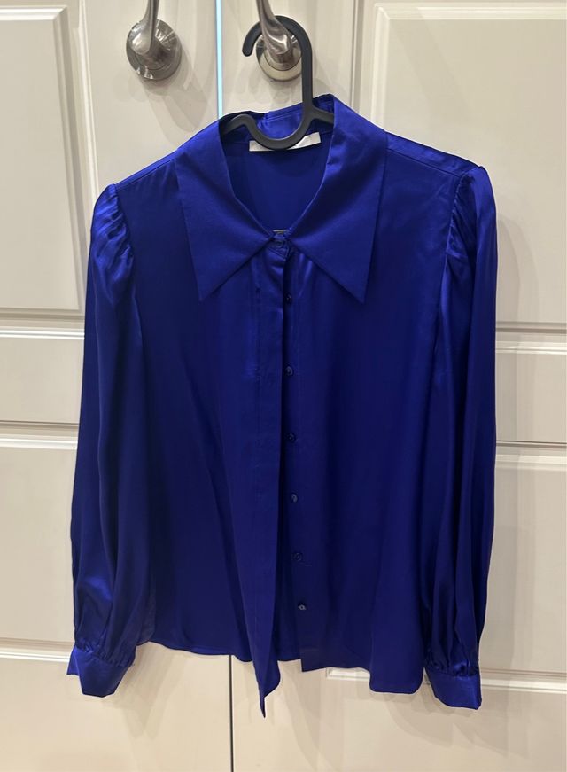 Blusa seda Uterqüe azul manga larga