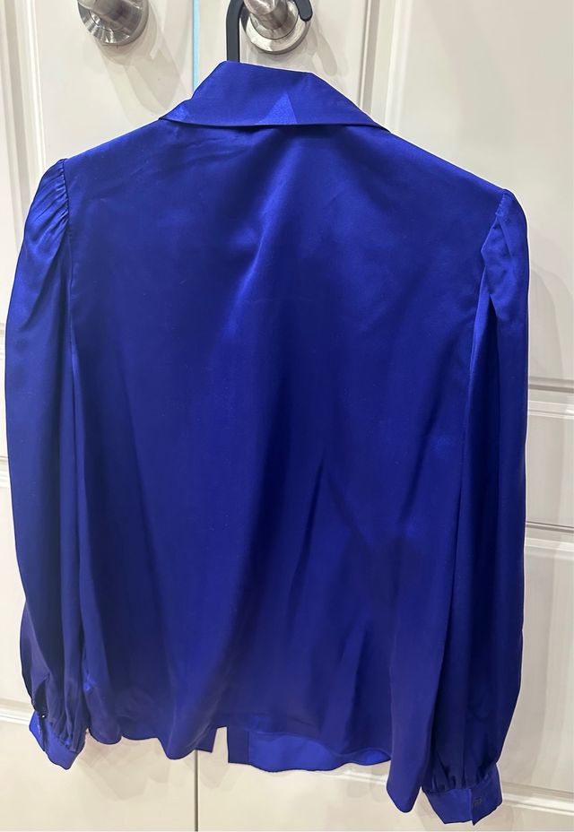 Blusa seda Uterqüe azul manga larga