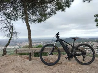 Bicicleta Eléctrica Cube Reaction Hybrid One 800