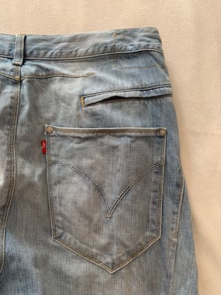 Vaqueros Levi's Engineered Twisted Icon Talla 31