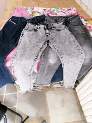 Pantaloni jeans taglia 42-44