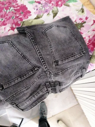 Pantaloni jeans taglia 42-44