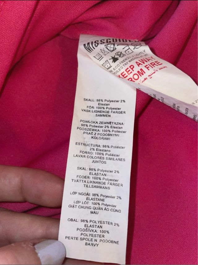 Mini vestido satinado fucsia