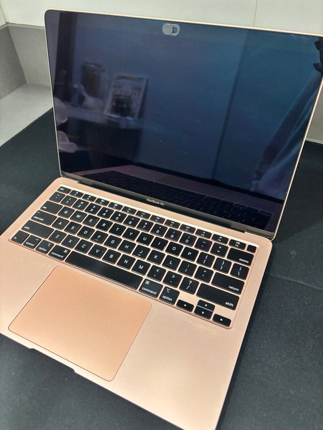MacBook Air 13” 2020 500GB SSD i5