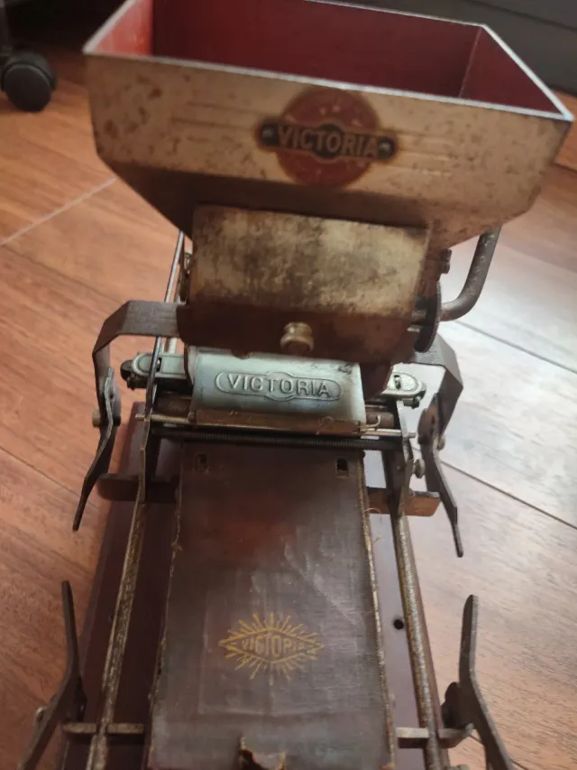 Máquina antigua de decoración