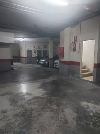 Plaza garaje grande + trastero