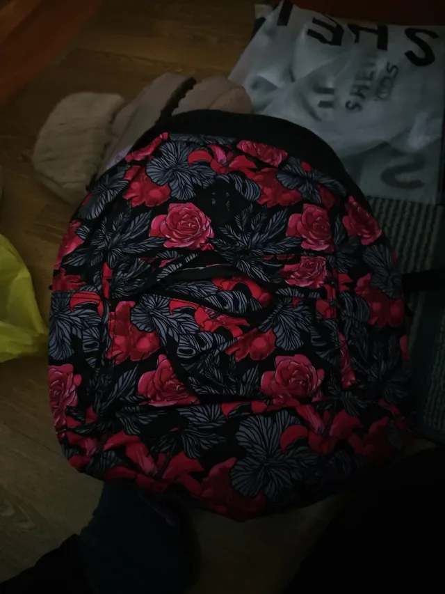 Mochila escolar con estampado floral