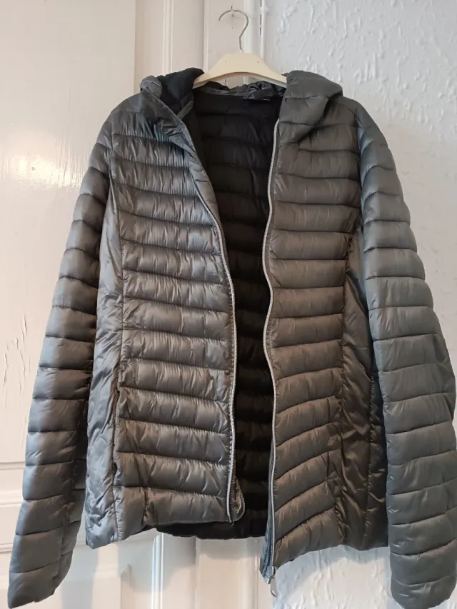 Chaqueta acolchada gris plata talla L