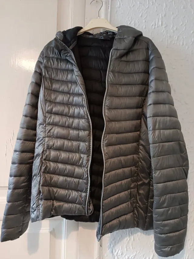 Chaqueta acolchada gris plata talla L