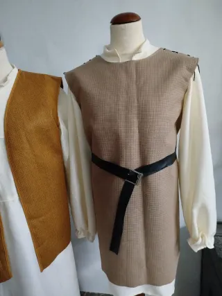 Medieval polipiel beige