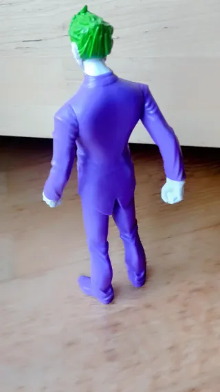 Figura Joker DC Comics Morada