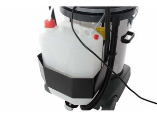 Vendo maquina muy buena de limpiar tapicerias