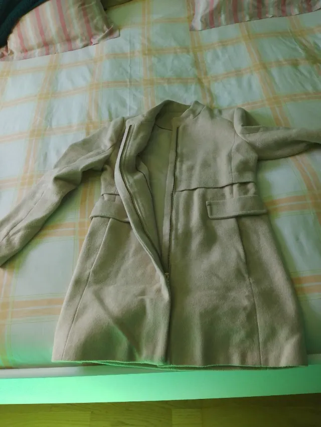 Chaqueta beige elegante