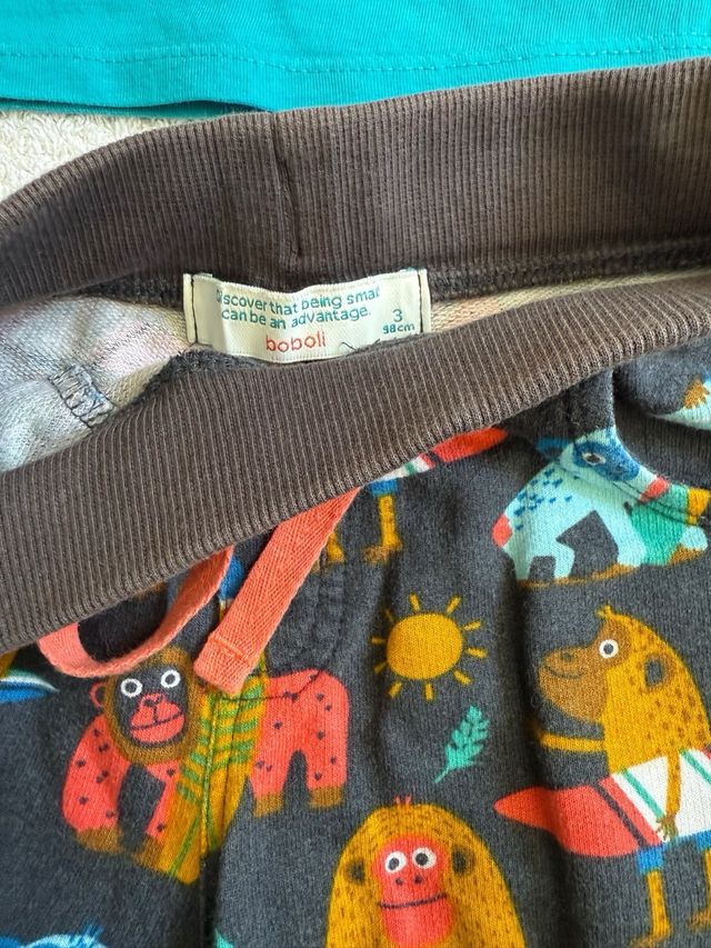 Conjunto Boboli niño camiseta y pantalón