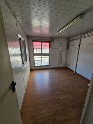 Nave industrial en alquiler en Silla