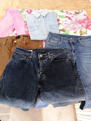 Lotto pantaloni jeans e camicia un pantalone Levi'