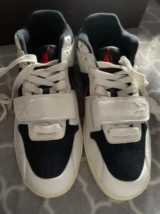 Nike Zapatillas Blancas y Rojas