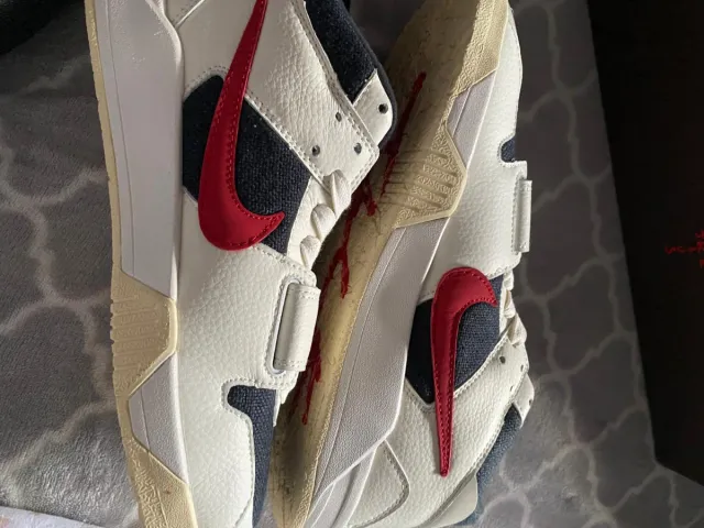 Nike Zapatillas Blancas y Rojas