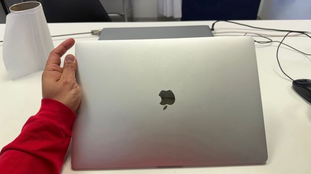 MacBook Pro 16 i7 2019 / 16GB RAM / 512GB SSD