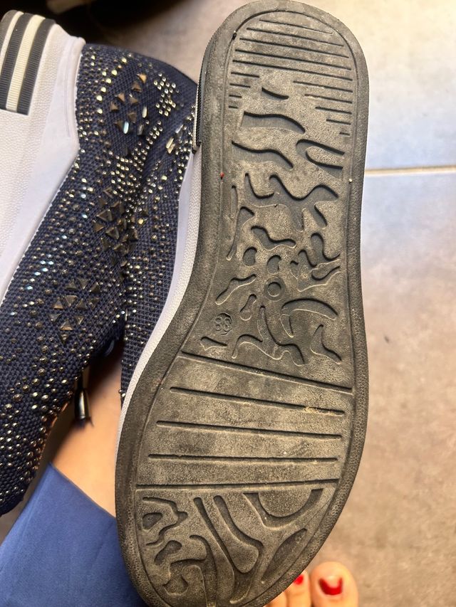 Zapatillas deportivas con pedrería T38