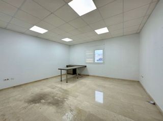 Oficina en venta en San Enrique-Guadiaro-Pueblo Nuevo en San Roque