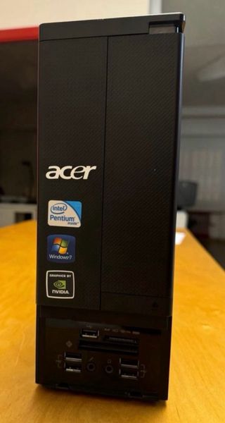 Estación de trabajo lista para reprogramar ECUs