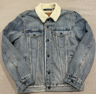 Cazadora Levi's borreguillo