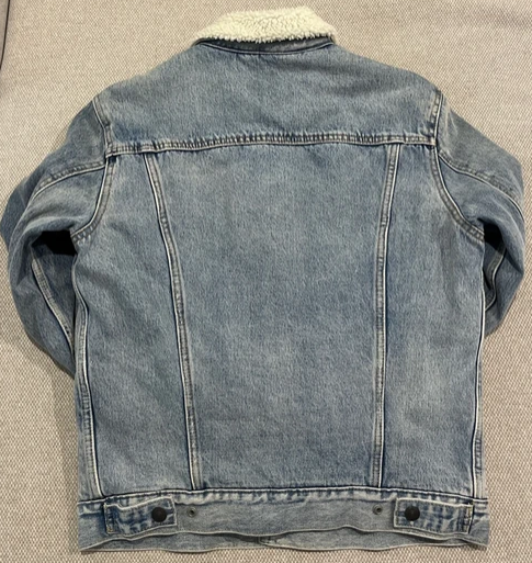 Cazadora Levi's borreguillo