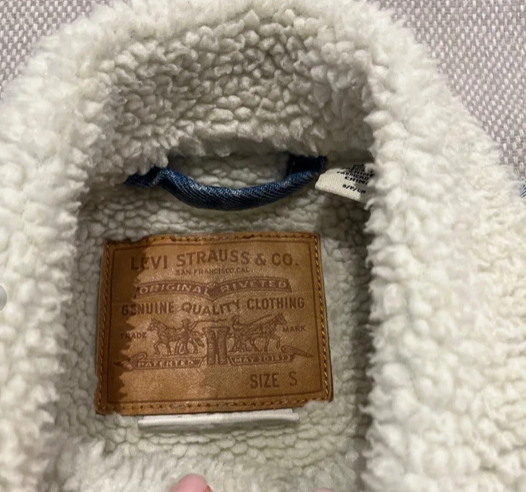 Cazadora Levi's borreguillo