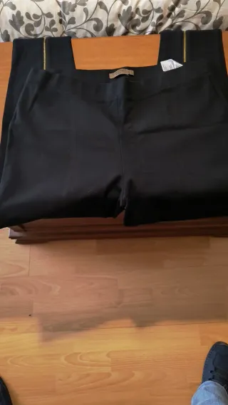 Pantalones grises de vestir, granate ,negro