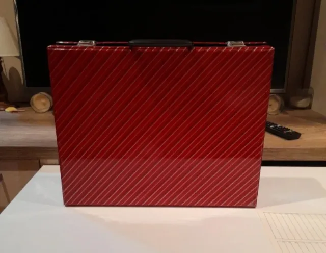 Maletín organizador de casetes rojo