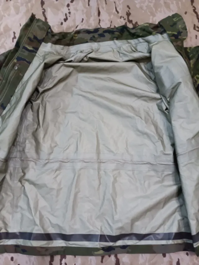 Intemperie Gorerex Ejercito talla 4