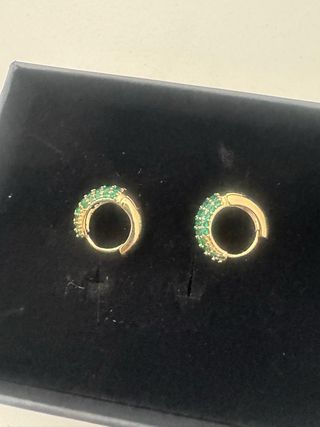 Pendientes Aro Esmeralda Dorados