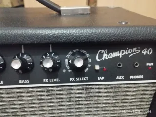 Amplificador Fender Champion 40w