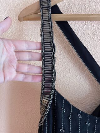 Vestido negro fiesta con abalorios