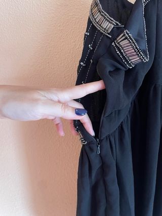 Vestido negro fiesta con abalorios