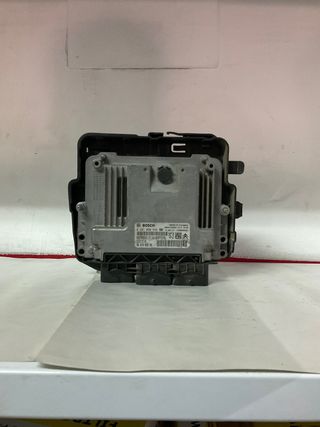 Centralita Motor UCE Peugeot 2008 (2013)